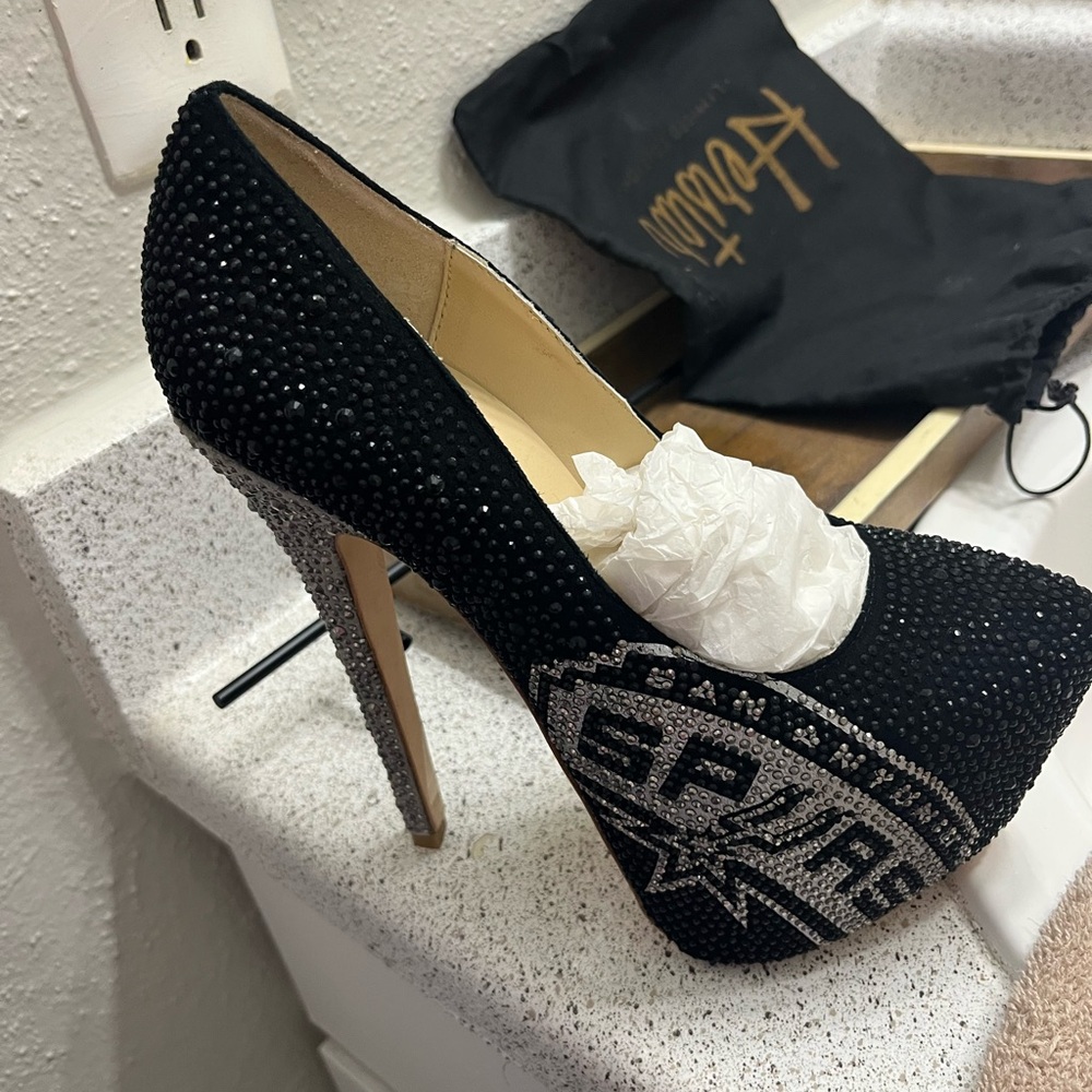 Limited edition Spurs heels